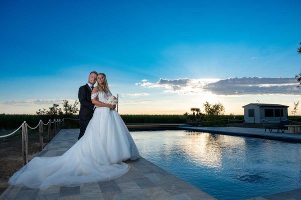 matrimonio-in-piscina-villa-ferri